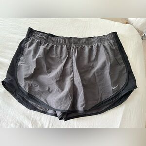 Nike Gray Athletic Shorts Lightweight Quick-Drying